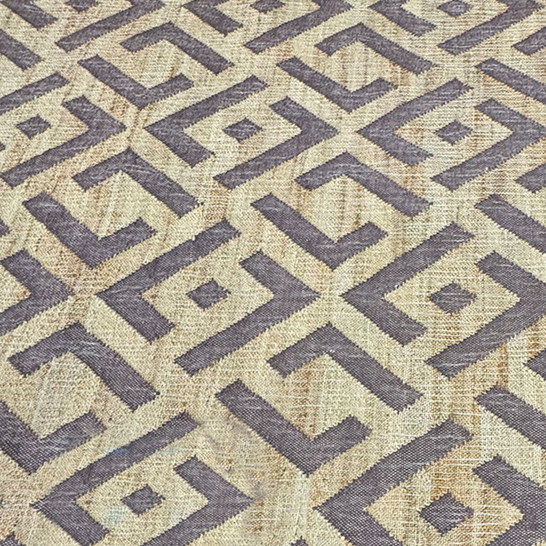 Earthy Elegance  Handknotted Jute Rug