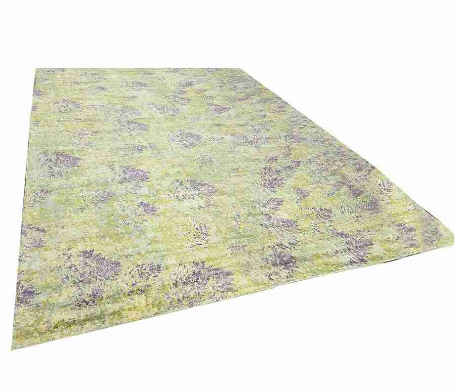 Cosmic Collection Handloom Viscose Rug.