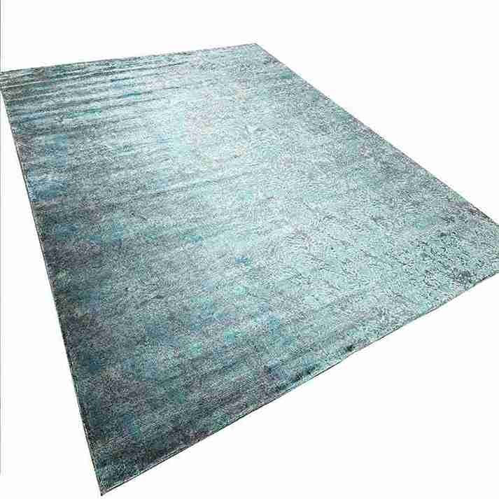 Cosmic Collection Handloom Viscose Rug.