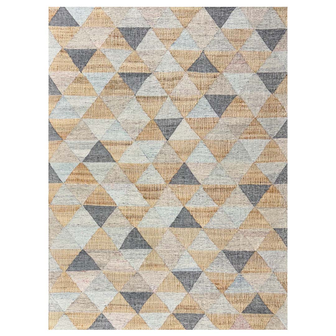 Earthy Elegance  Handknotted Jute Rug