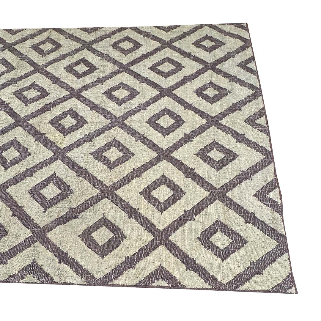 Earthy Elegance  Handknotted Jute Rug