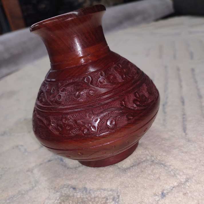 Elegant Small Wooden Flower Vase – Artisan Carved Design for Home Décor
