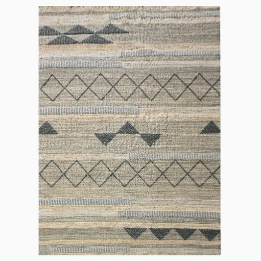 Earthy Elegance  Handknotted Jute & Wool Rug