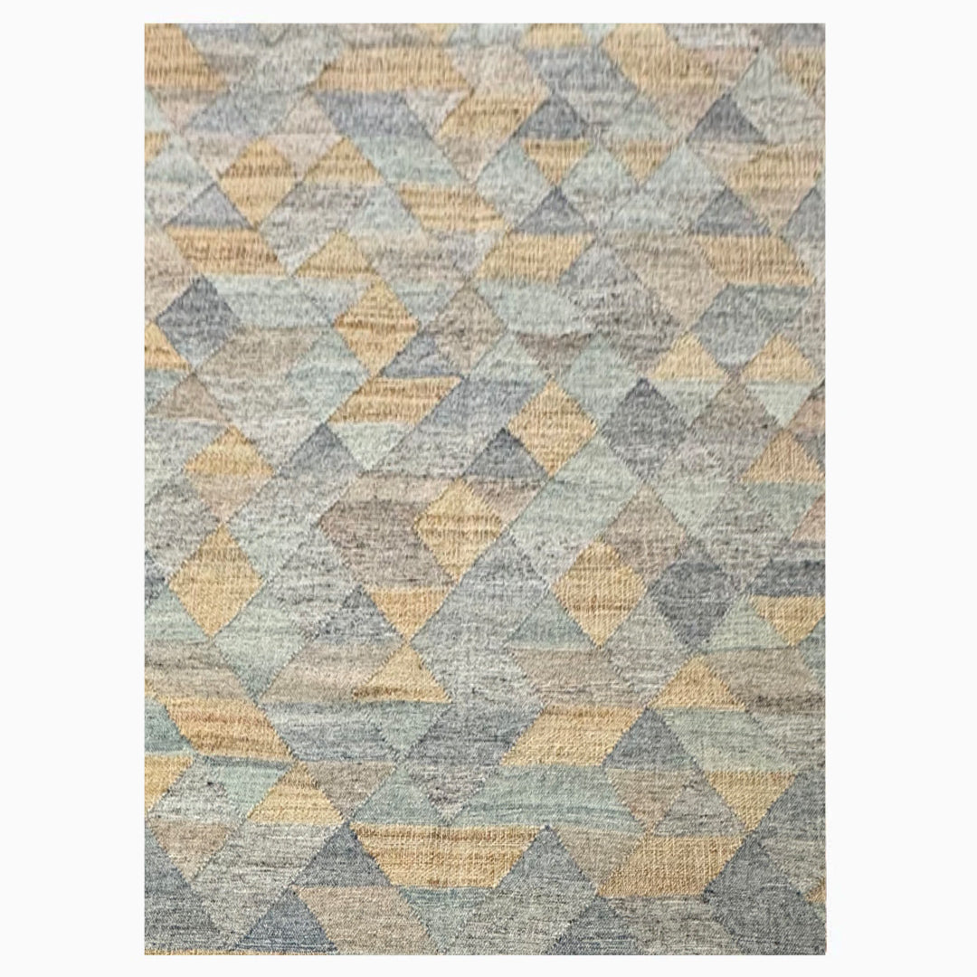 Earthy Elegance  Handknotted Jute Rug