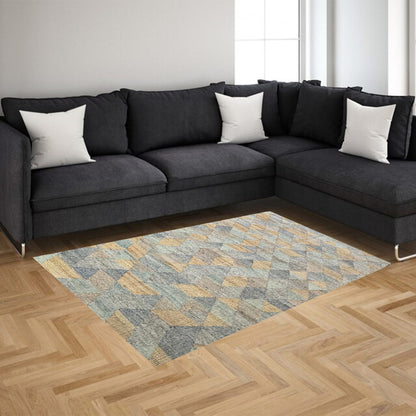 Earthy Elegance  Handknotted Jute Rug