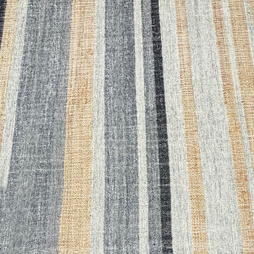 Earthy Elegance  Handknotted Jute & Wool Rug