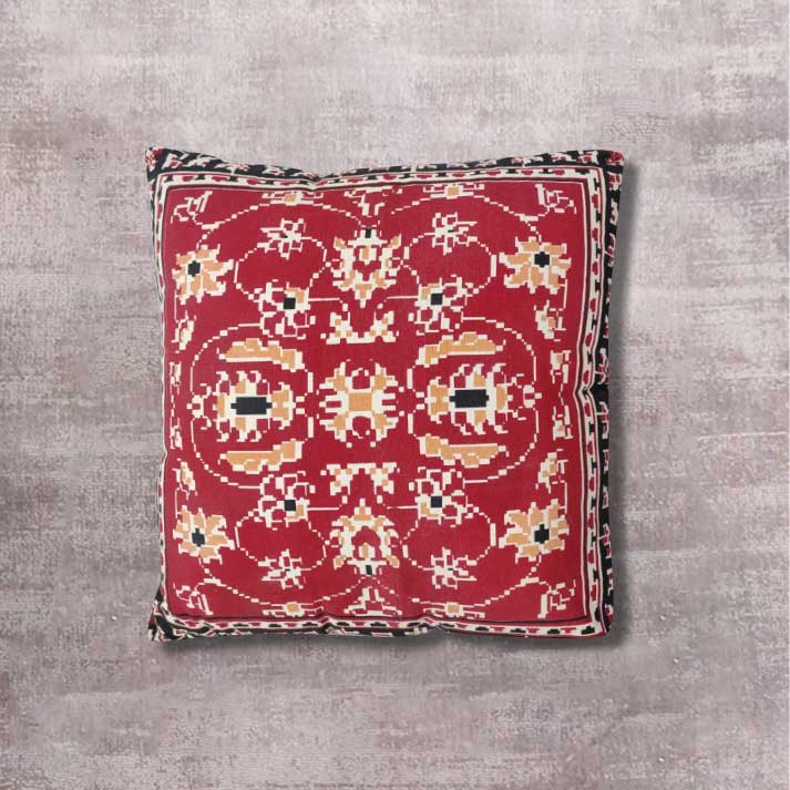 Cushion with Red Ethnic Pixel Pattern – Traditional Decorative Pillow