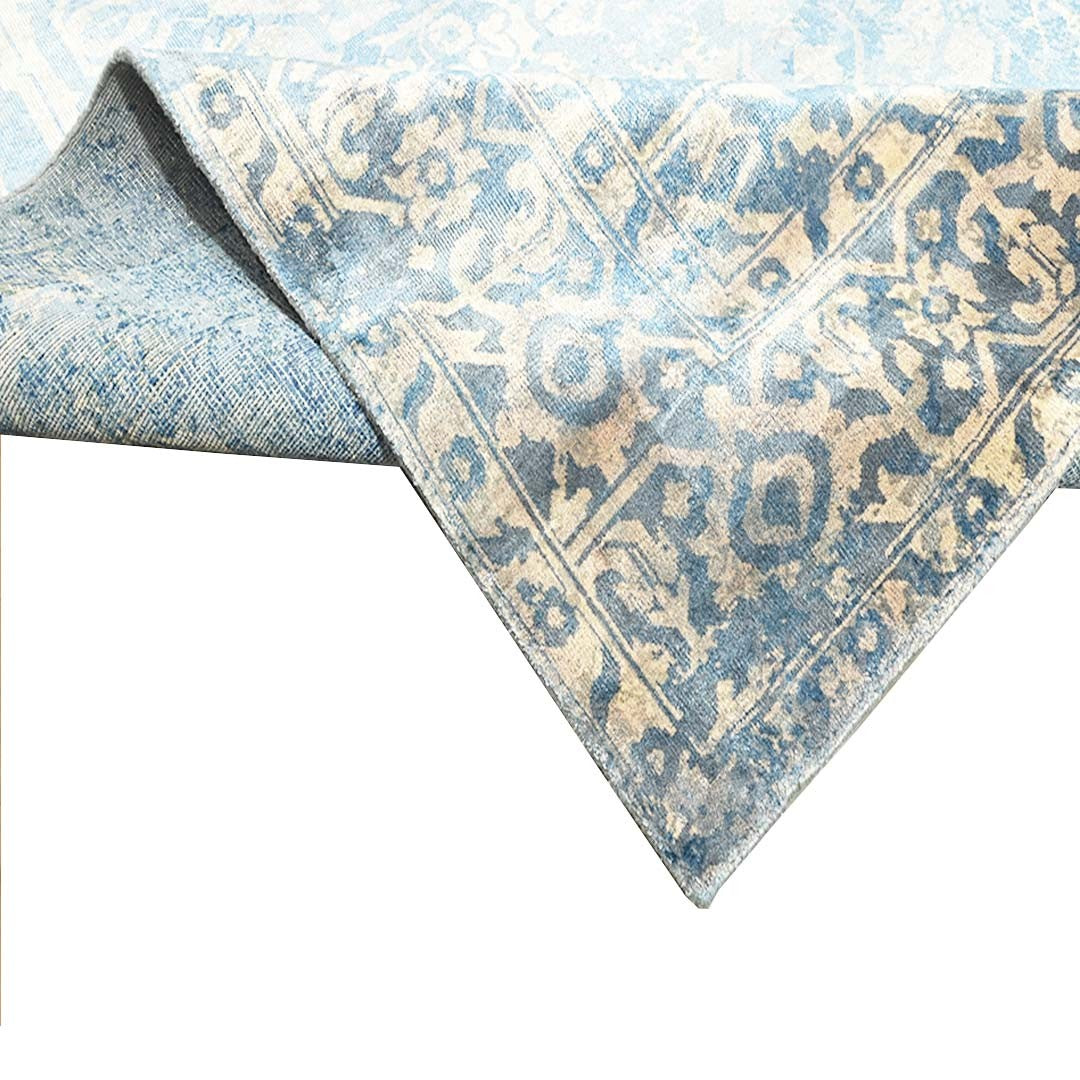 Cosmic Collection Handloom Viscose Rug.