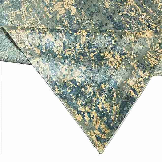 Cosmic Collection Handloom Viscose Rug.