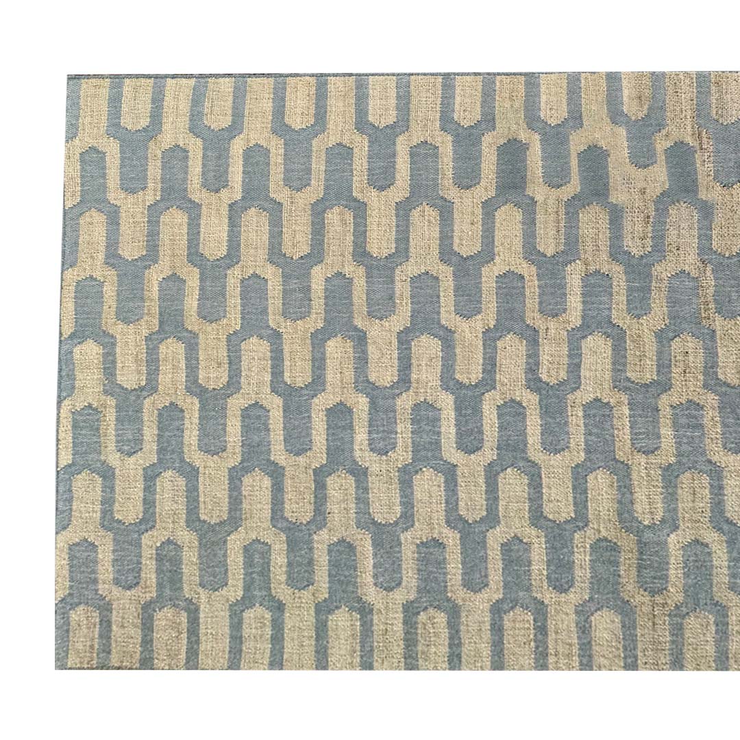 Earthy Elegance  Handknotted Jute Rug