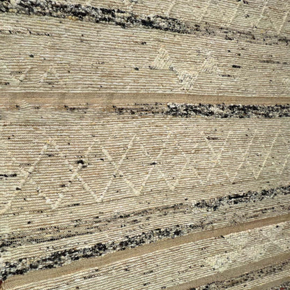 Earthy Elegance  Handknotted Jute & Wool Rug