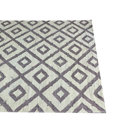 Earthy Elegance  Handknotted Jute Rug