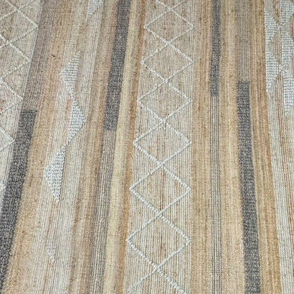 Earthy Elegance  Handknotted Jute & Wool Rug